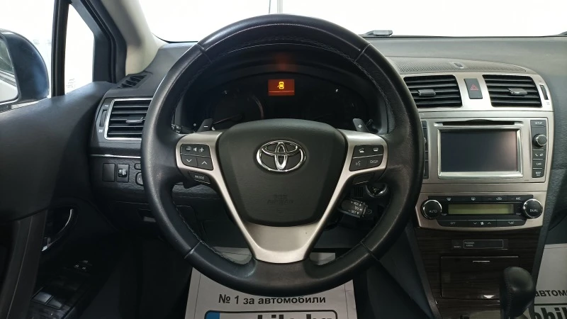 Toyota Avensis 2.2 d automat, снимка 11 - Автомобили и джипове - 38422651