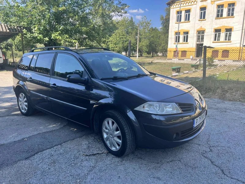 Renault Megane 1.5 dci, снимка 8 - Автомобили и джипове - 47096542