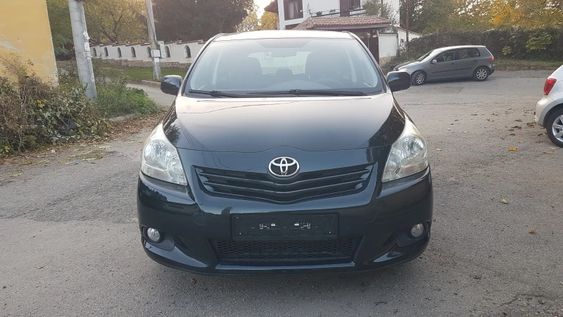 Toyota Verso 118400км 6+ 1 места, снимка 1 - Автомобили и джипове - 47750864