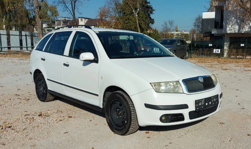 Skoda Fabia, снимка 1 - Автомобили и джипове - 47917863