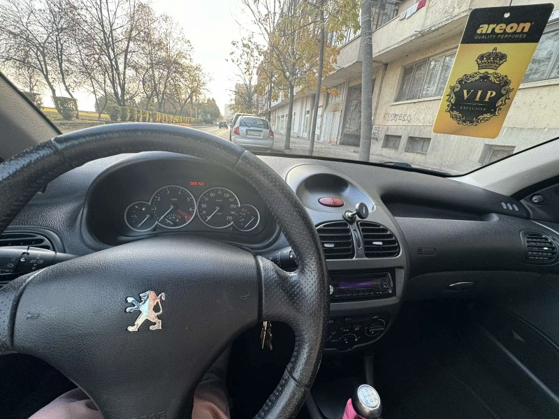 Peugeot 206 1.4, снимка 3 - Автомобили и джипове - 48117123