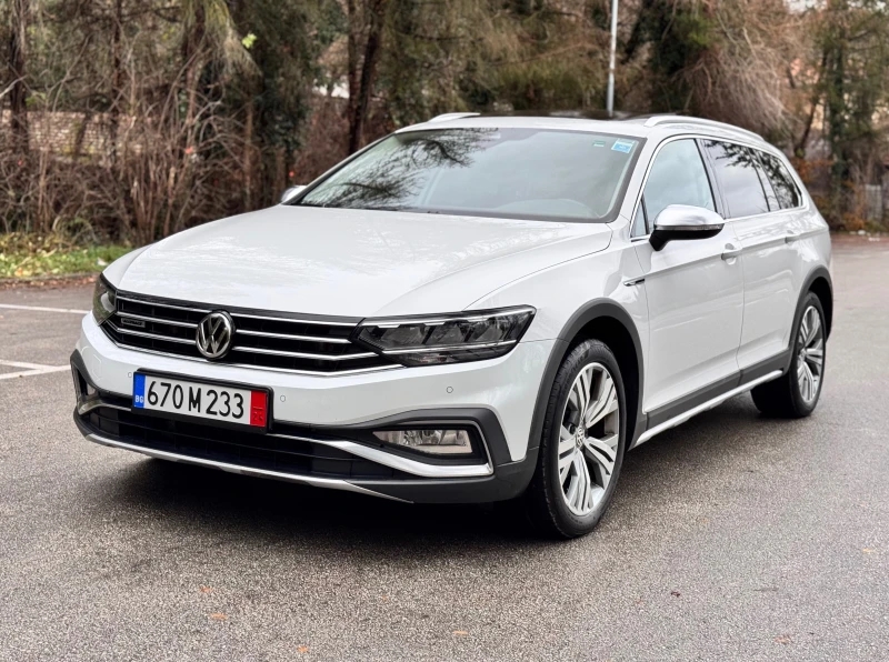 VW Alltrack 2.0TDI* DIGITAL* 4x4* PANO* CAM* FACE* DIST* FULL*, снимка 1 - Автомобили и джипове - 48218087