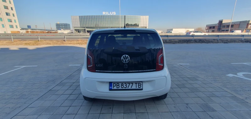 VW Up 1.0i, снимка 3 - Автомобили и джипове - 48619719