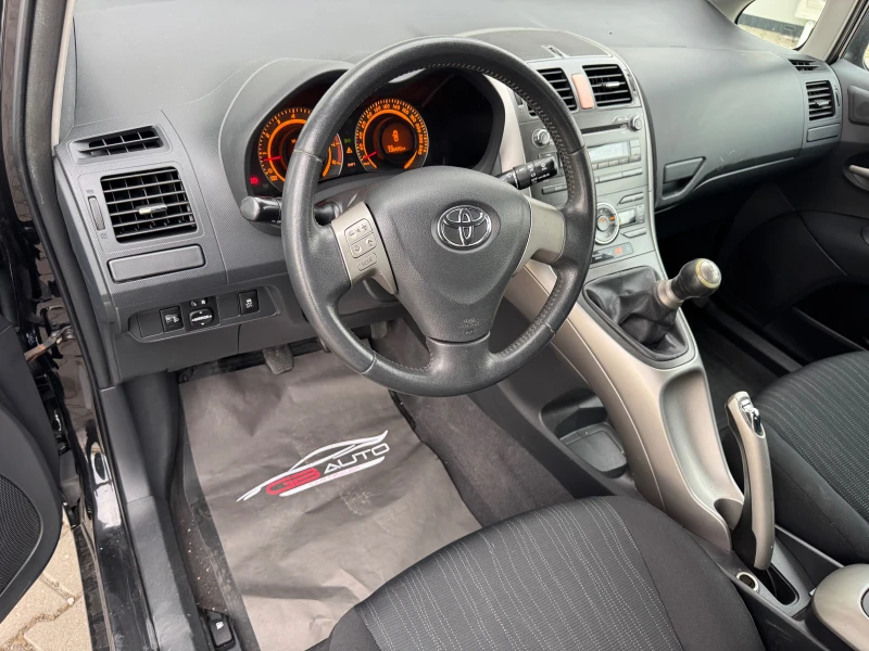 Toyota Auris 1, 4VVT-i 138470км, 97ps, купе, климатрон., мулти,, снимка 14 - Автомобили и джипове - 49457428