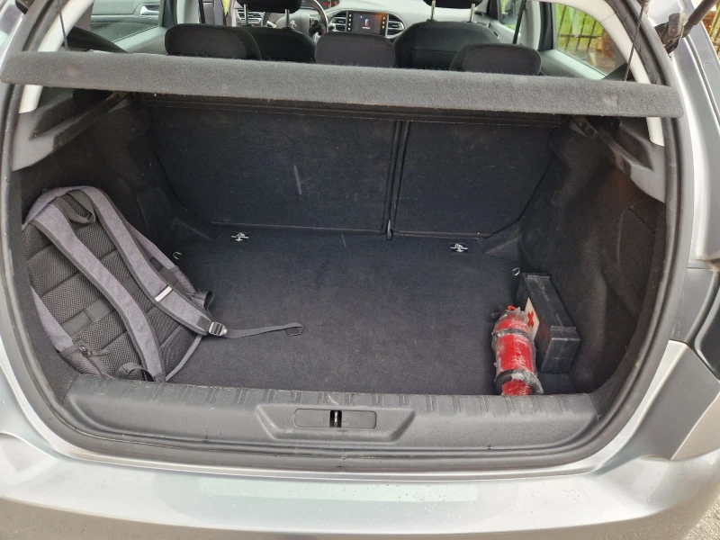 Peugeot 308, снимка 9 - Автомобили и джипове - 52468470