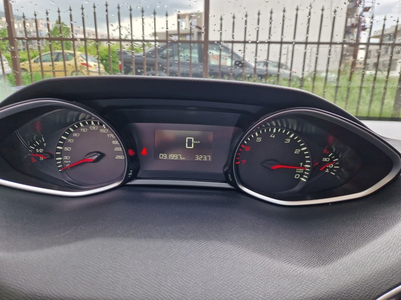 Peugeot 308, снимка 8 - Автомобили и джипове - 52468470