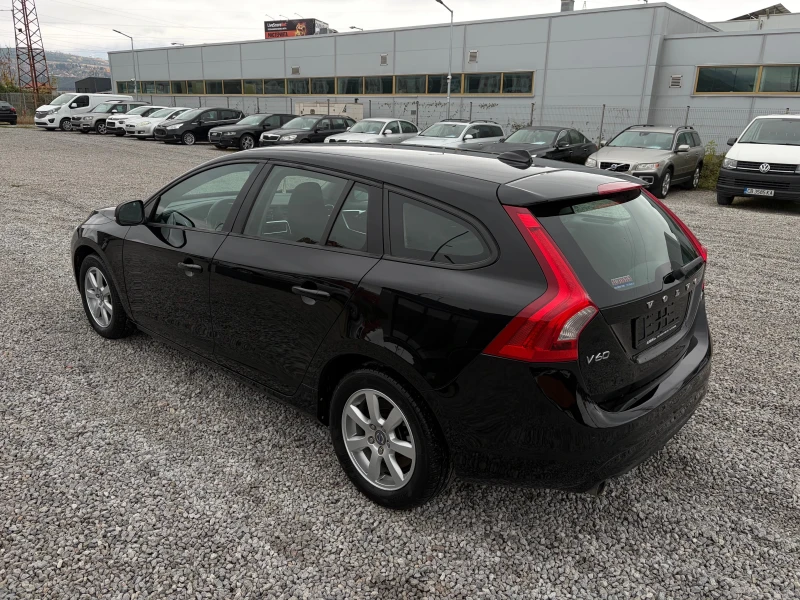Volvo V60 2.0D3-136k.c. Facelift /179000km./, снимка 4 - Автомобили и джипове - 50581556