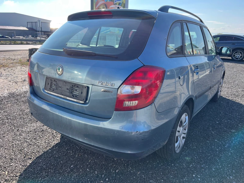 Skoda Fabia 1.6 tdi, снимка 4 - Автомобили и джипове - 51889438