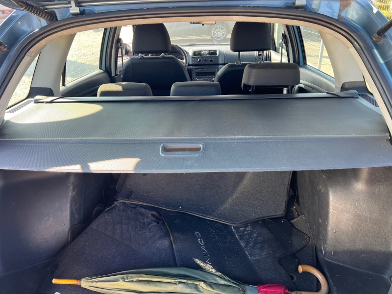 Skoda Fabia 1.6 tdi, снимка 5 - Автомобили и джипове - 51889438