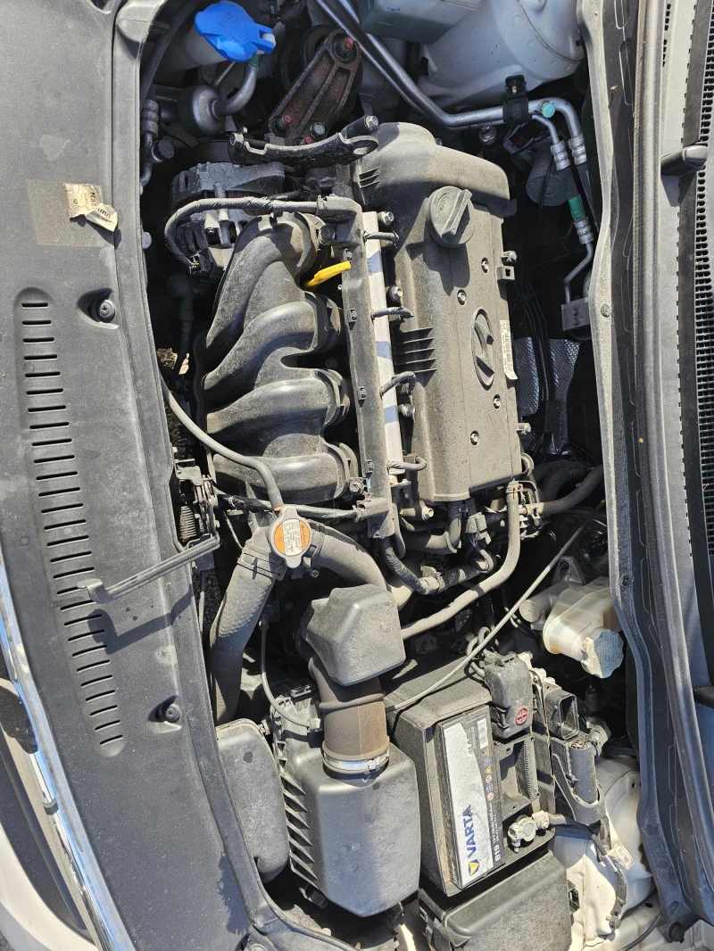 Hyundai I20 1.4i, снимка 16 - Автомобили и джипове - 52441527