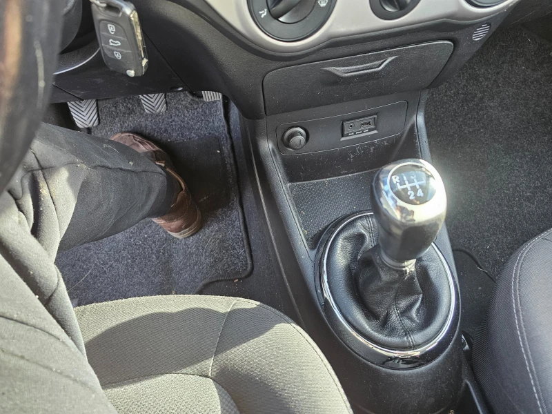 Hyundai I20 1.4i, снимка 10 - Автомобили и джипове - 52441527