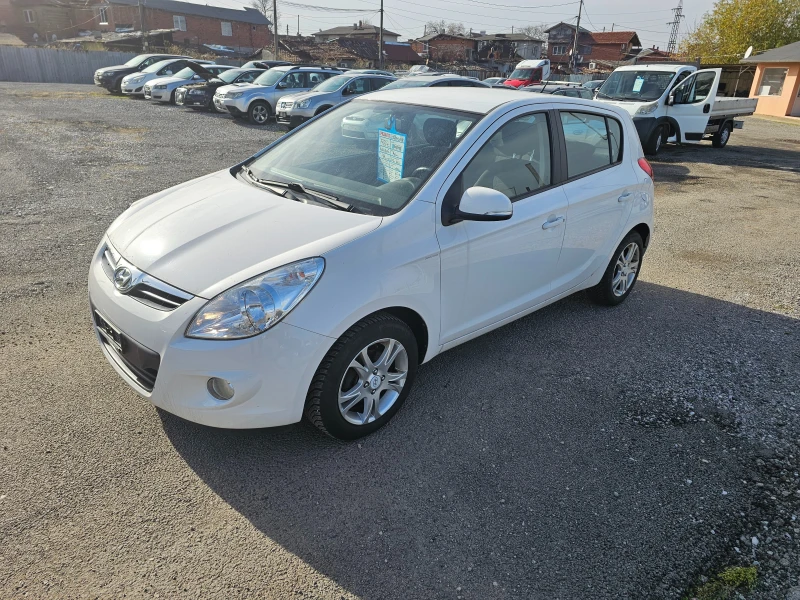 Hyundai I20 1.4i, снимка 3 - Автомобили и джипове - 52441527