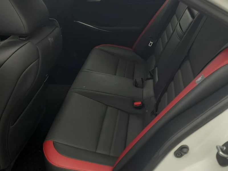 Lexus IS * 300 * CARFAX * БЕЗ ПЪРВОНАЧАЛНА ВНОСКА, снимка 13 - Автомобили и джипове - 53125861