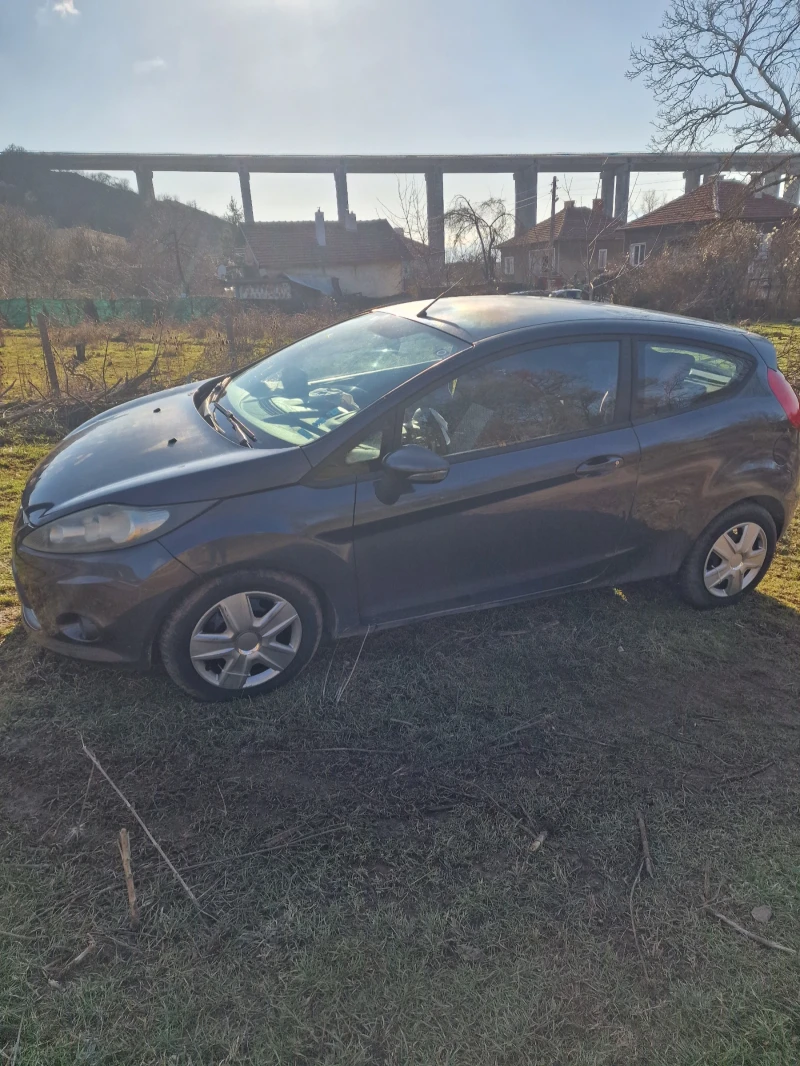 Ford Fiesta MK7, снимка 7 - Автомобили и джипове - 53170184