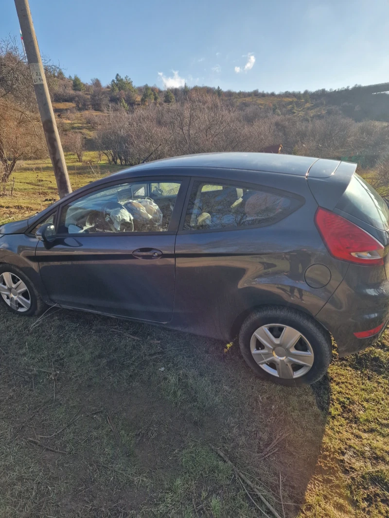 Ford Fiesta MK7, снимка 8 - Автомобили и джипове - 53170184