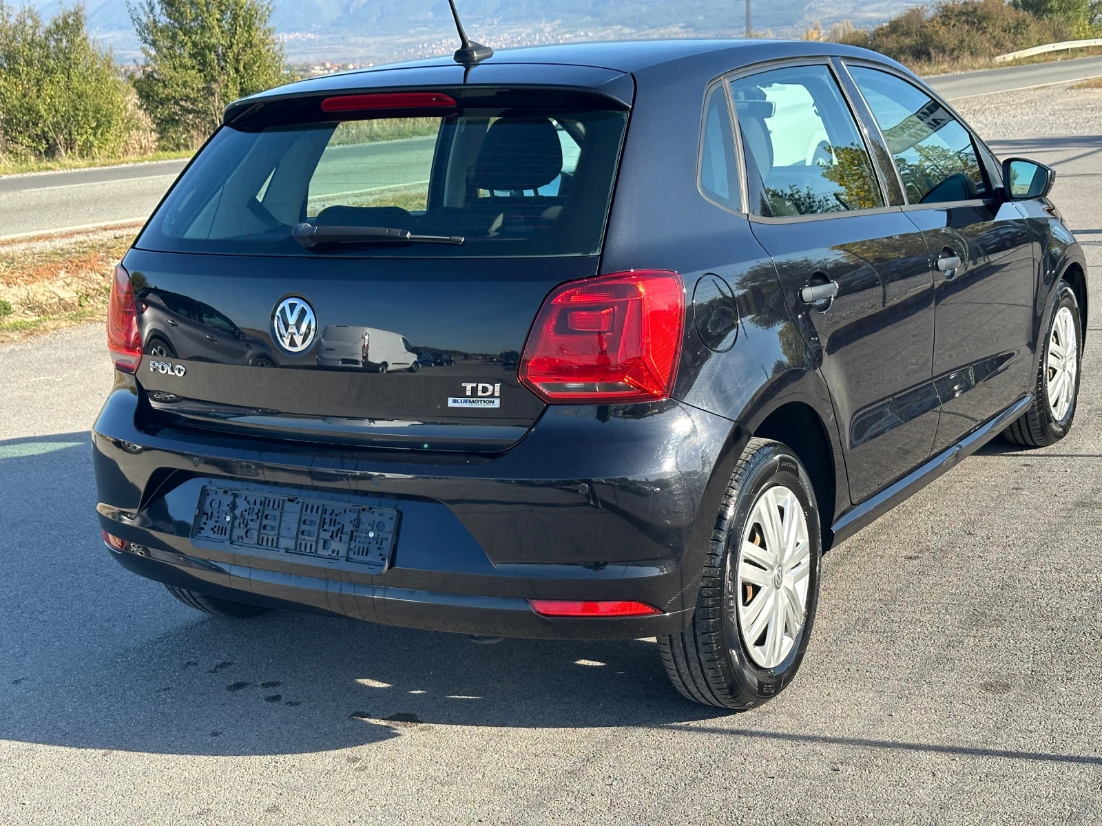 VW Polo 1.4 TDI 75hp Euro 6 - изображение 5