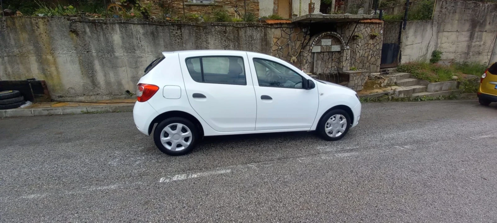 Dacia Sandero 1.5 dci - изображение 3