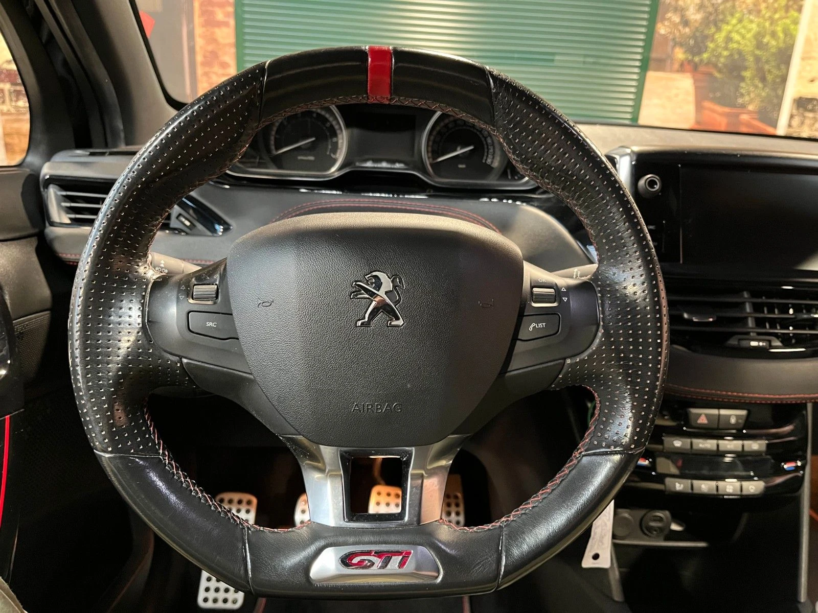 Peugeot 208 GTI 30th | Mobile.bg   16