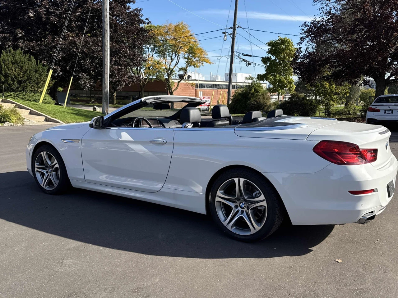 BMW 650 * АВТО КРЕДИТ* ЦЕНА ДО БГ * CARFAX *  - изображение 7