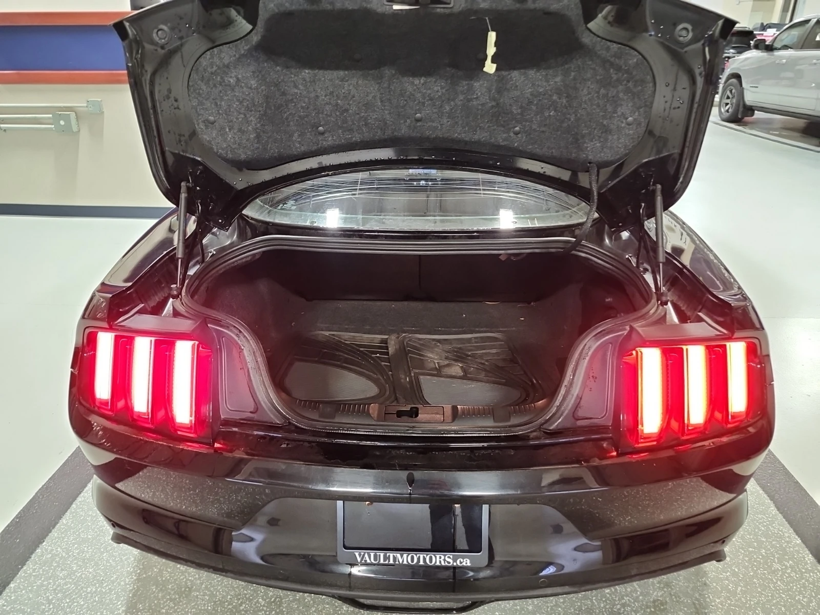 Ford Mustang * CARFAX *    | Mobile.bg   5