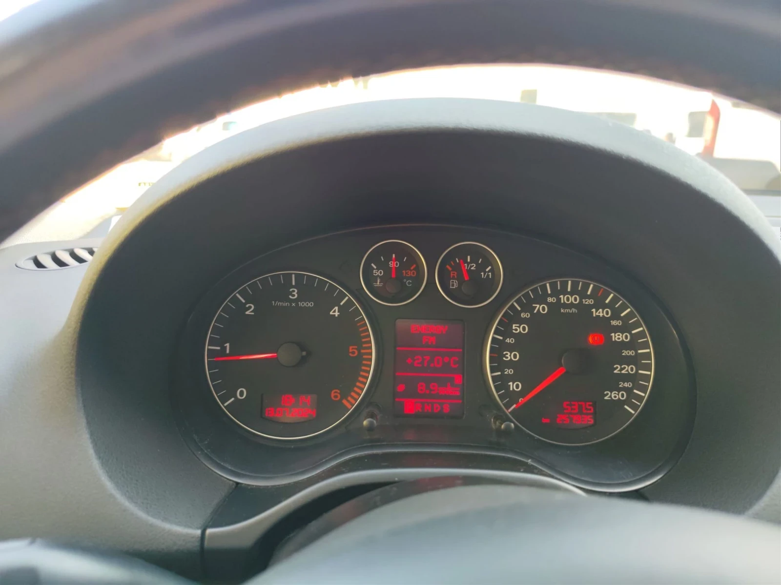 Audi A3 2.0TDI DSG - изображение 10