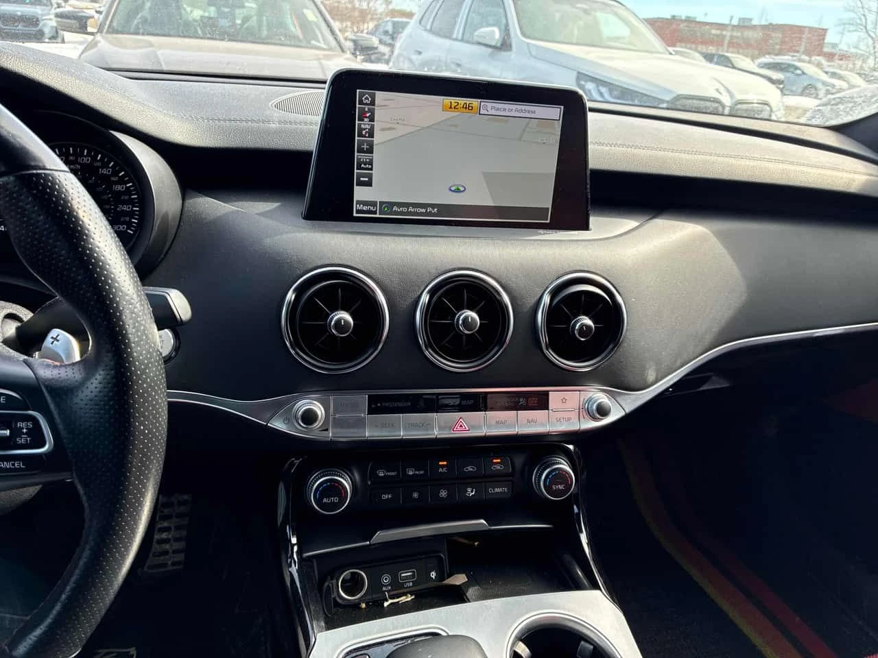 Kia Stinger * AWD * CARFAX * ЦЕНА ДО БГ, снимка 12 - Автомобили и джипове - 53748889