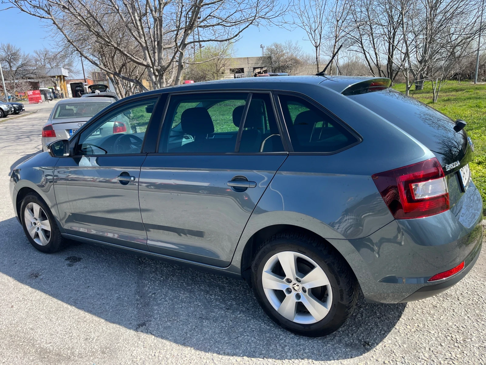 Skoda Rapid, снимка 7 - Автомобили и джипове - 53851672