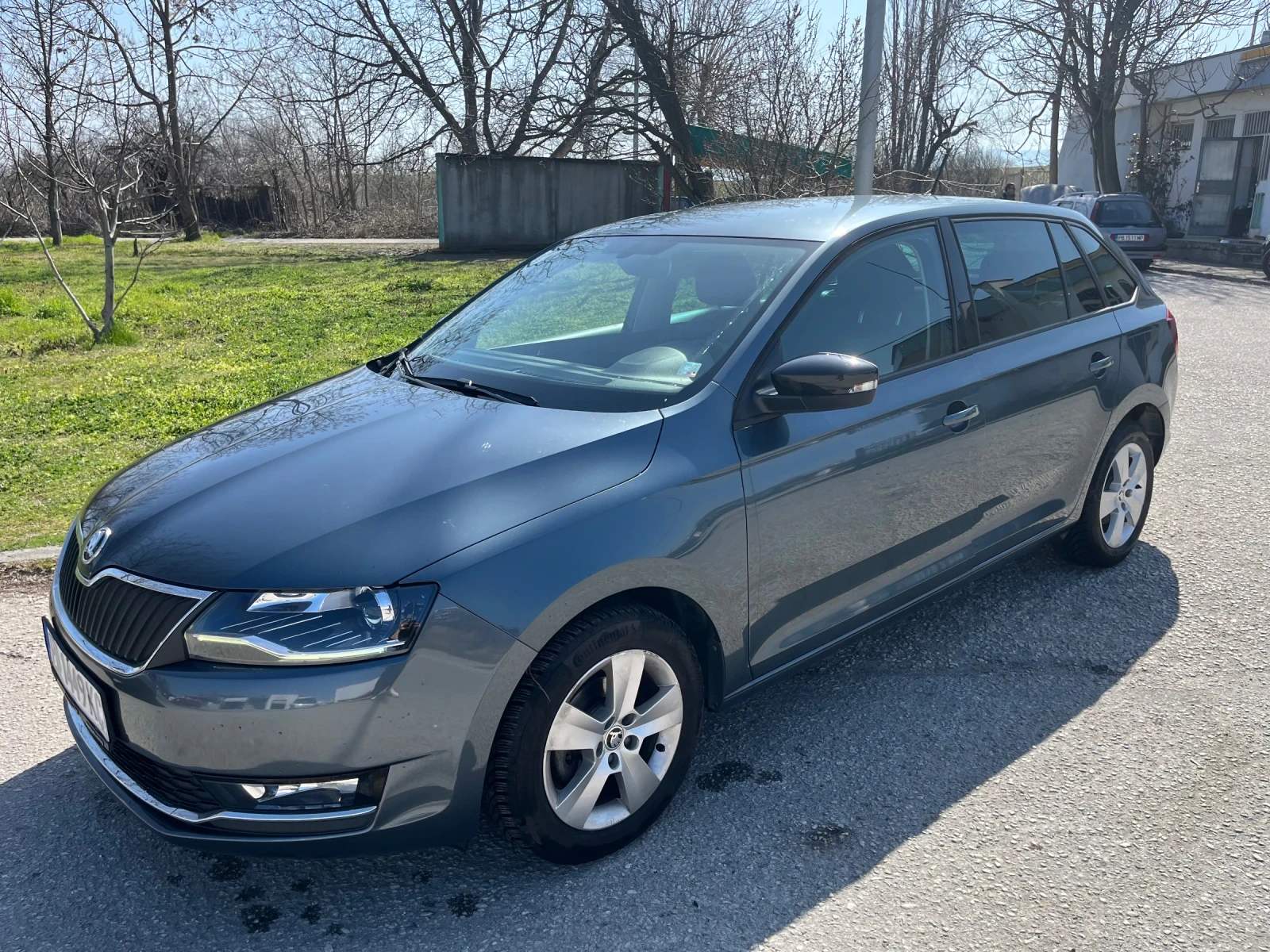 Skoda Rapid, снимка 4 - Автомобили и джипове - 53851672