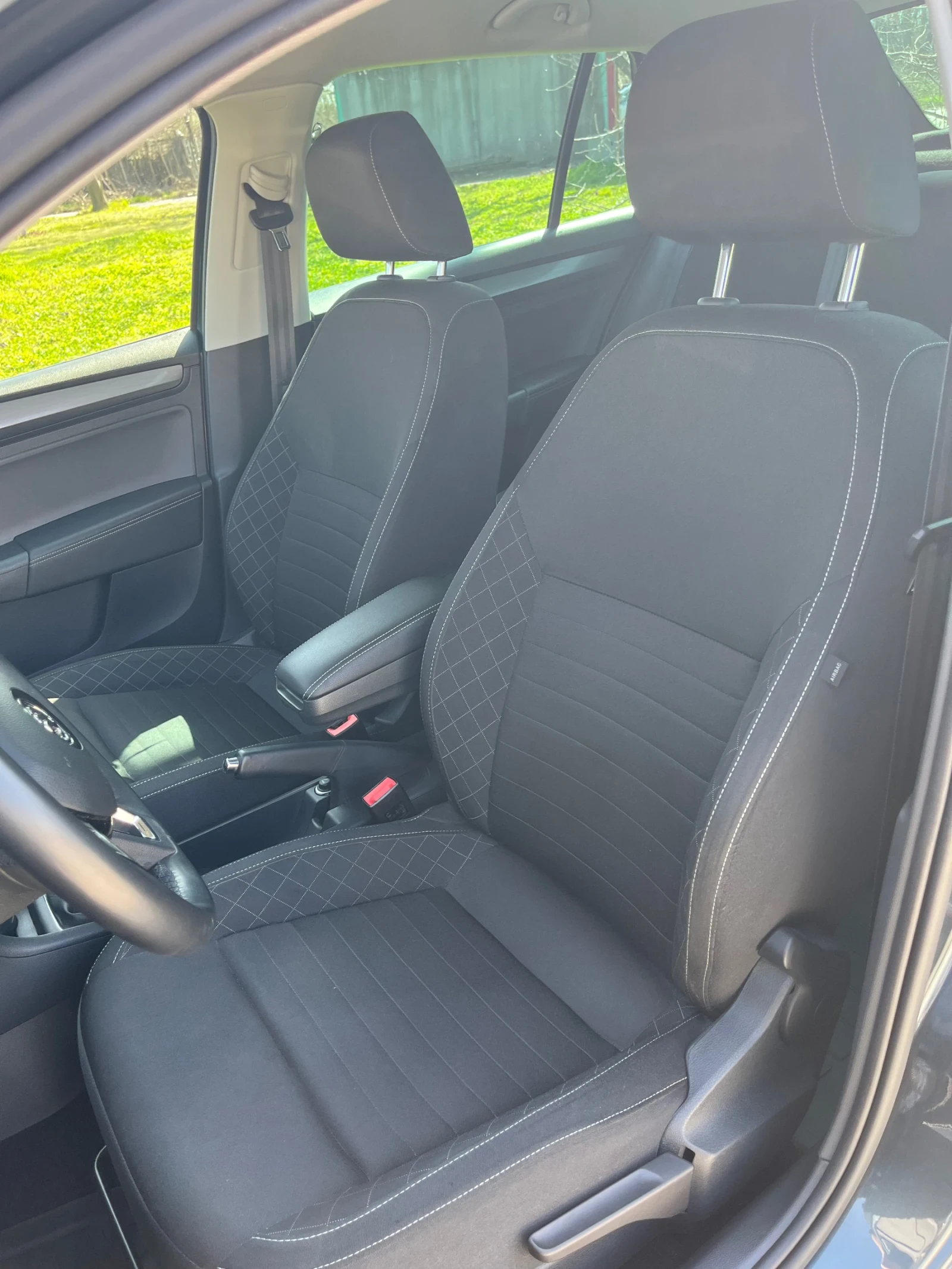 Skoda Rapid, снимка 10 - Автомобили и джипове - 53851672