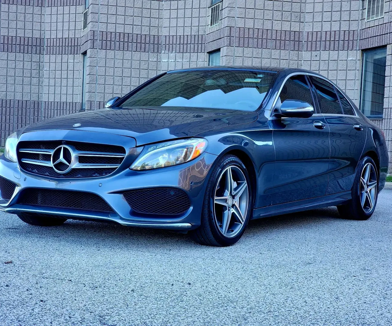 Mercedes-Benz C 400 AMG PACK* 4MATIC* CARFAX* АВТО КРЕДИТ* , снимка 2 - Автомобили и джипове - 54027527