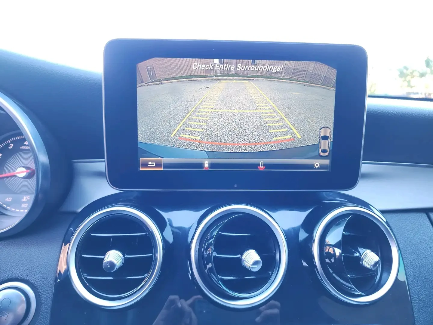 Mercedes-Benz C 400 AMG PACK* 4MATIC* CARFAX* АВТО КРЕДИТ* , снимка 17 - Автомобили и джипове - 54027527