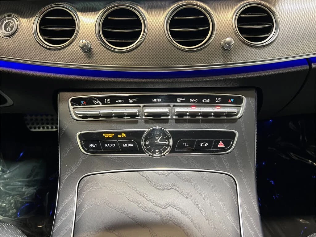 Mercedes-Benz E 43 AMG 4MATIC* АвтоКредит* (ЦЕНА ДО БГ), снимка 13 - Автомобили и джипове - 54057353