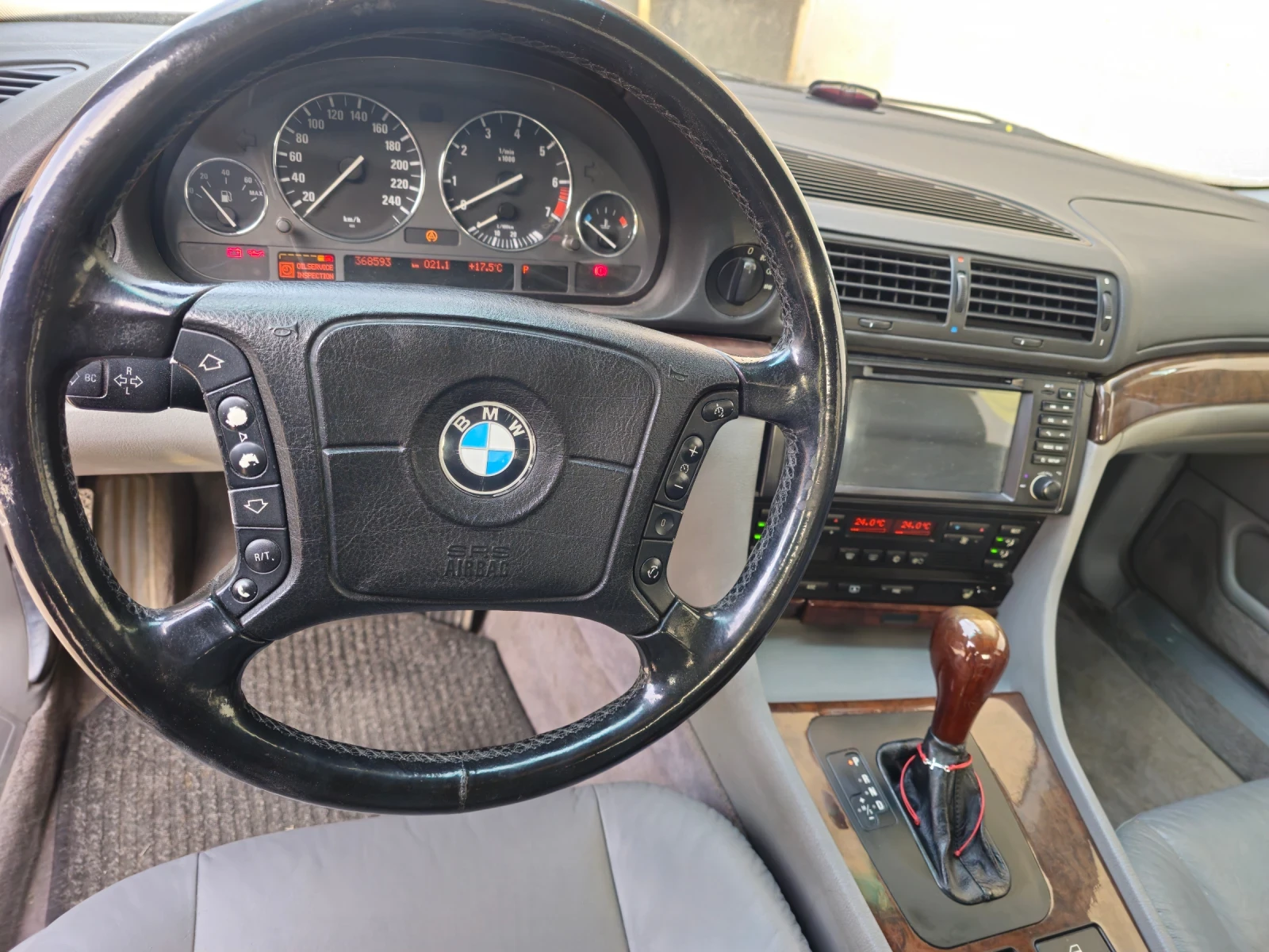 BMW 735, снимка 10 - Автомобили и джипове - 54183643