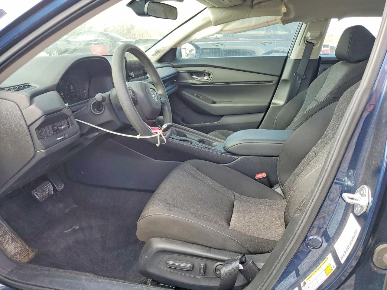 Honda Accord 1.5l Ex* CARFAX* РЕАЛНИ КИЛОМЕТРИ* , снимка 7 - Автомобили и джипове - 54543382