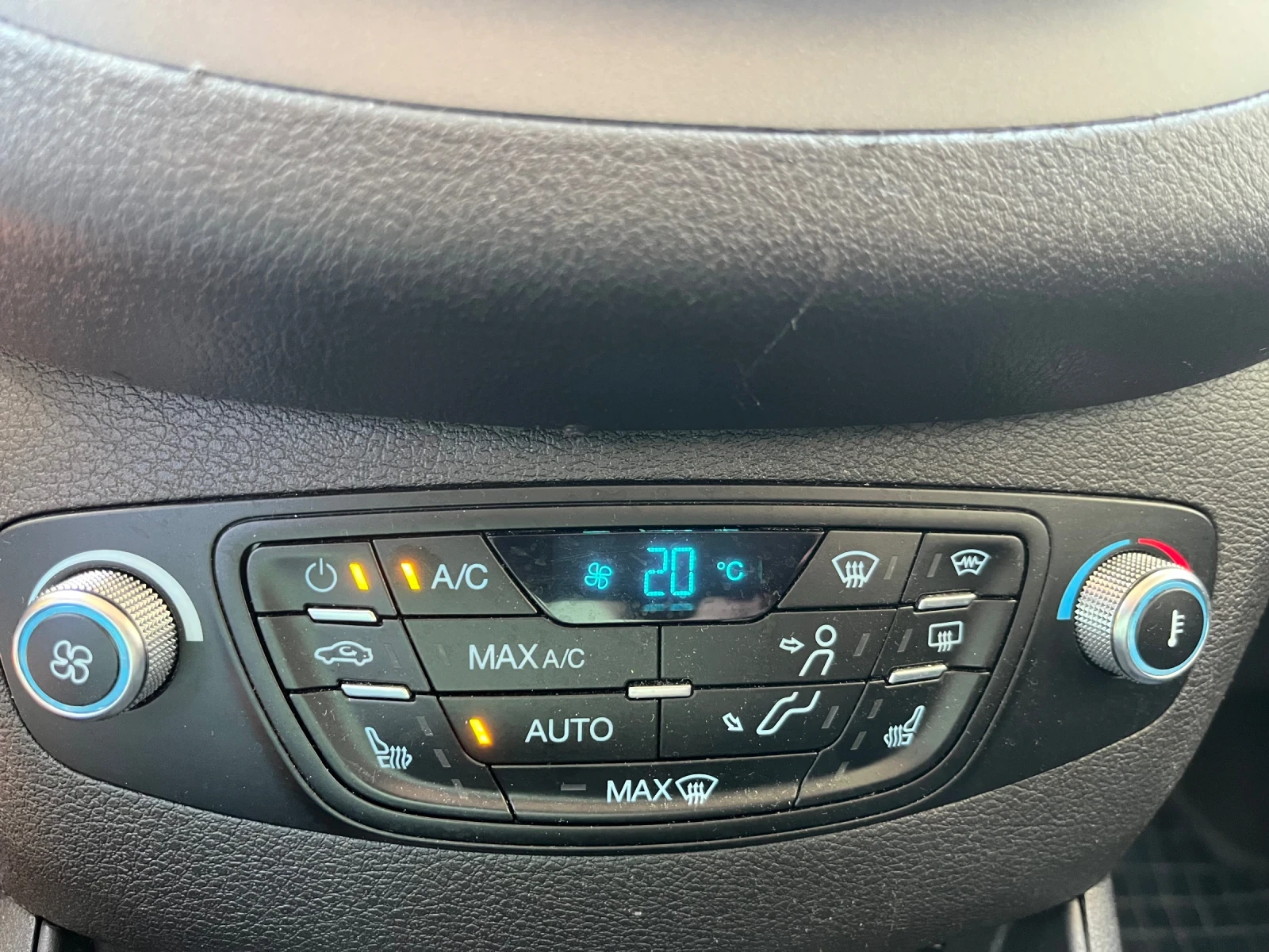 Ford Courier 1.5D ТОП СЪСТОЯНИЕ !!!, снимка 10 - Автомобили и джипове - 54908411