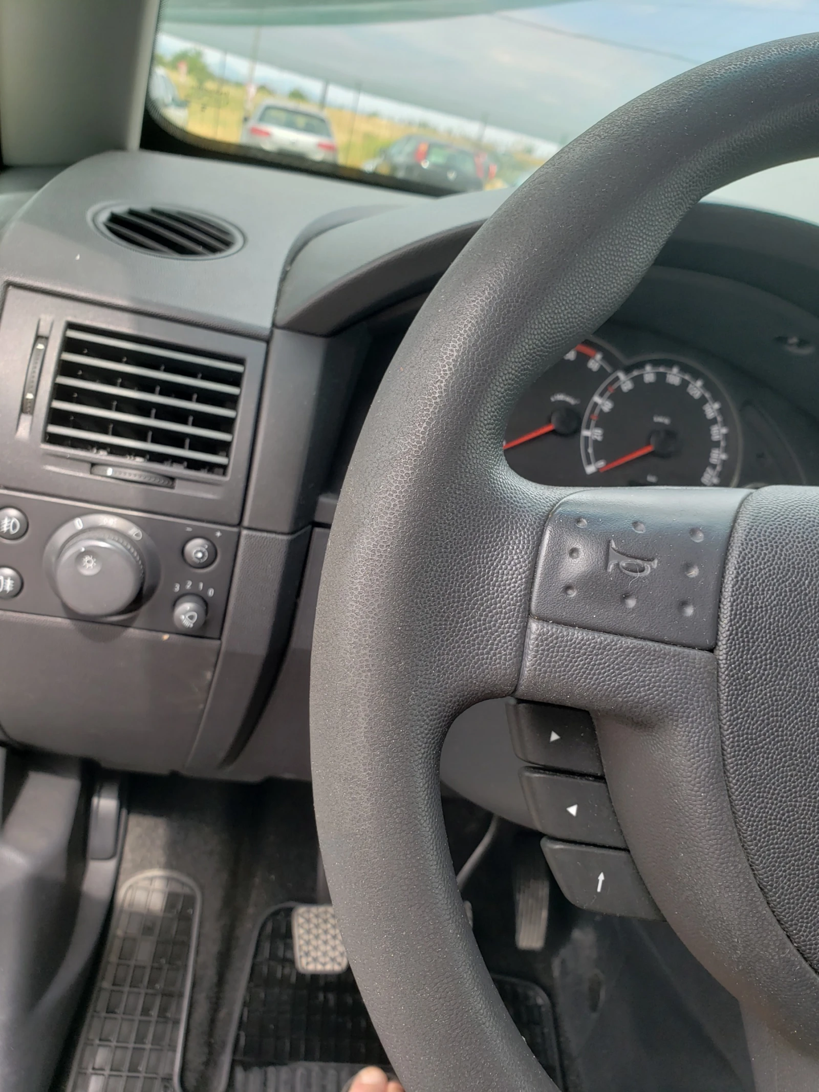 Opel Meriva 1.3 CDTI, снимка 17 - Автомобили и джипове - 55152395