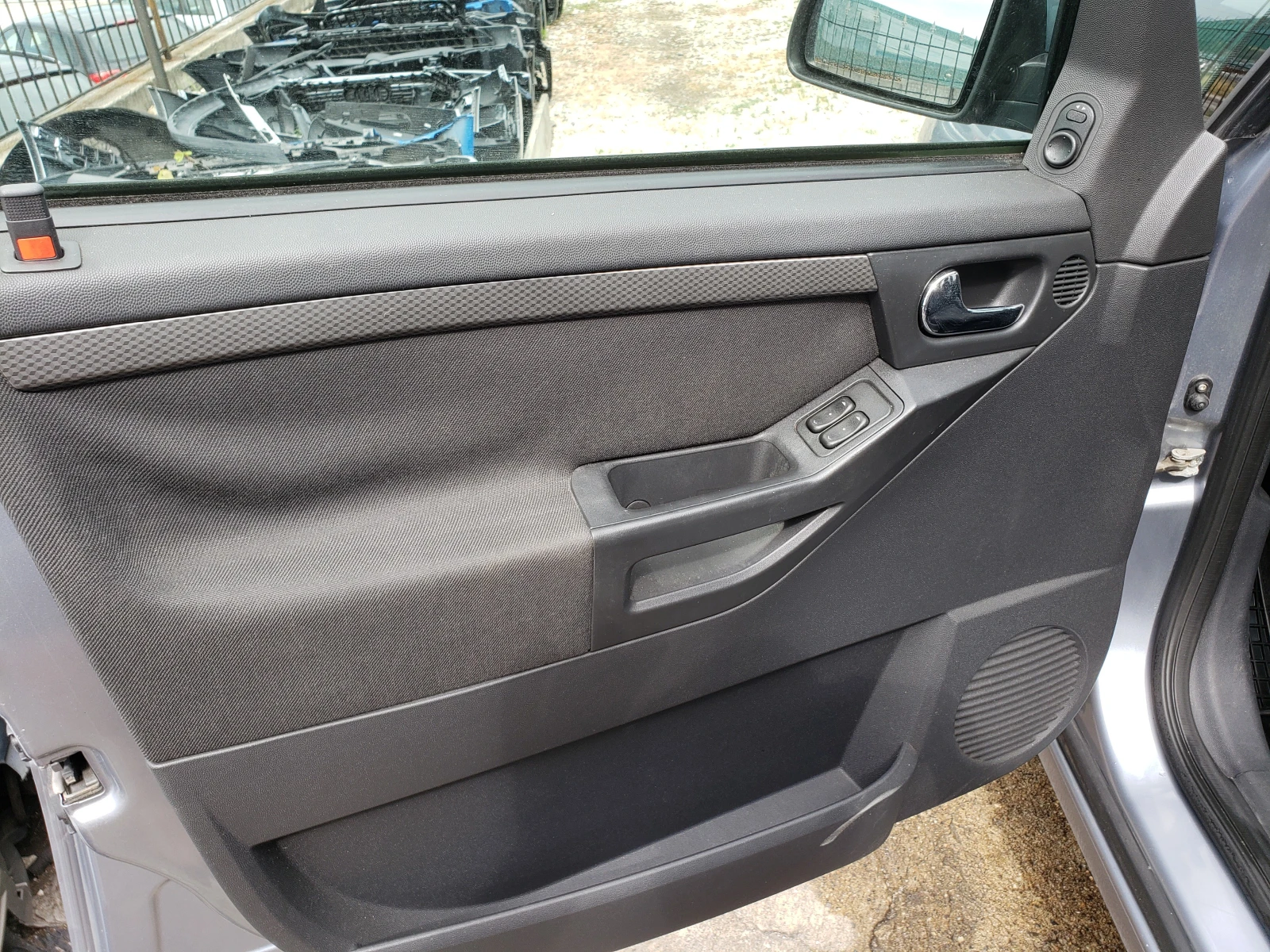 Opel Meriva 1.3 CDTI, снимка 10 - Автомобили и джипове - 55152395