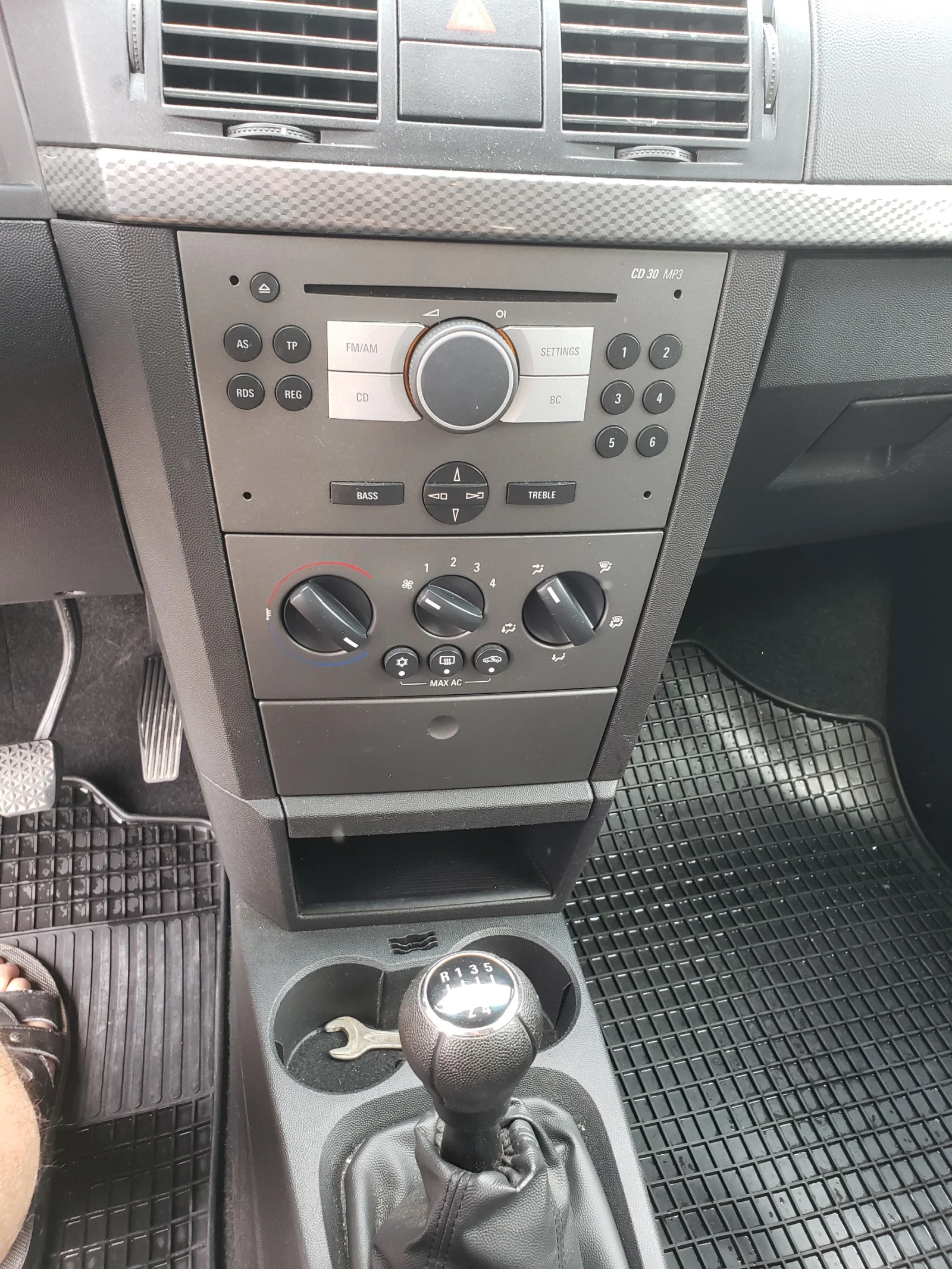 Opel Meriva 1.3 CDTI, снимка 16 - Автомобили и джипове - 55152395