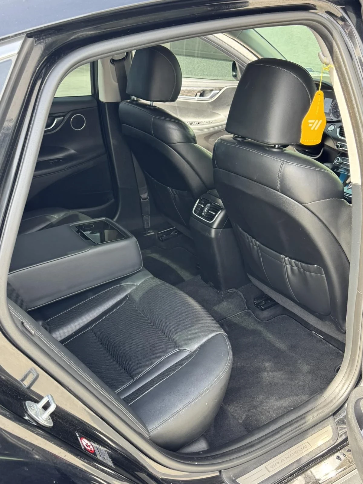 Hyundai Grandeur 3.0LPG, снимка 13 - Автомобили и джипове - 55348677