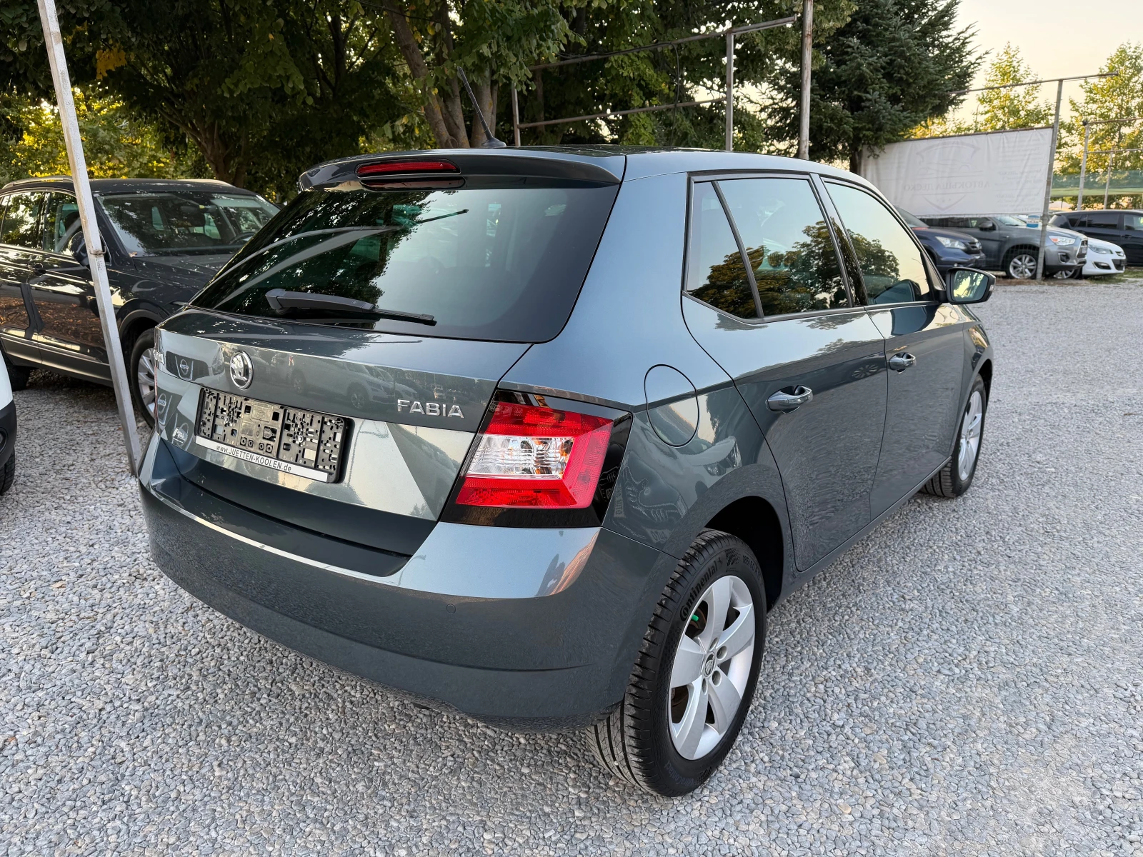 Skoda Fabia 1.4TDI-90k.s-DISTRONIC-LED-KEYLESS-NAVI-EURO 6, снимка 6 - Автомобили и джипове - 55930443
