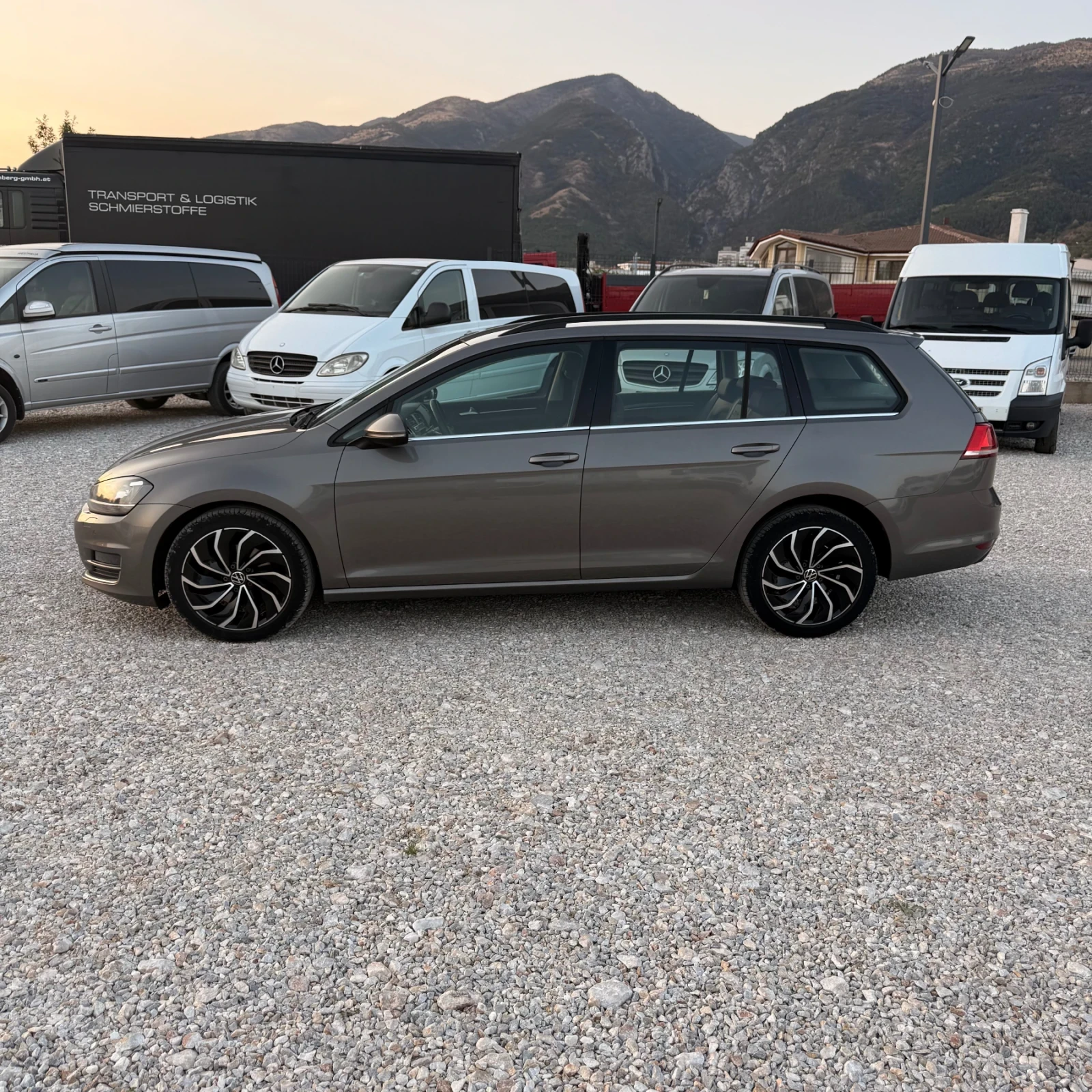 VW Golf ЛИЗИНГ-1.6TDi-Масаж-Климатроник, снимка 6 - Автомобили и джипове - 56115732