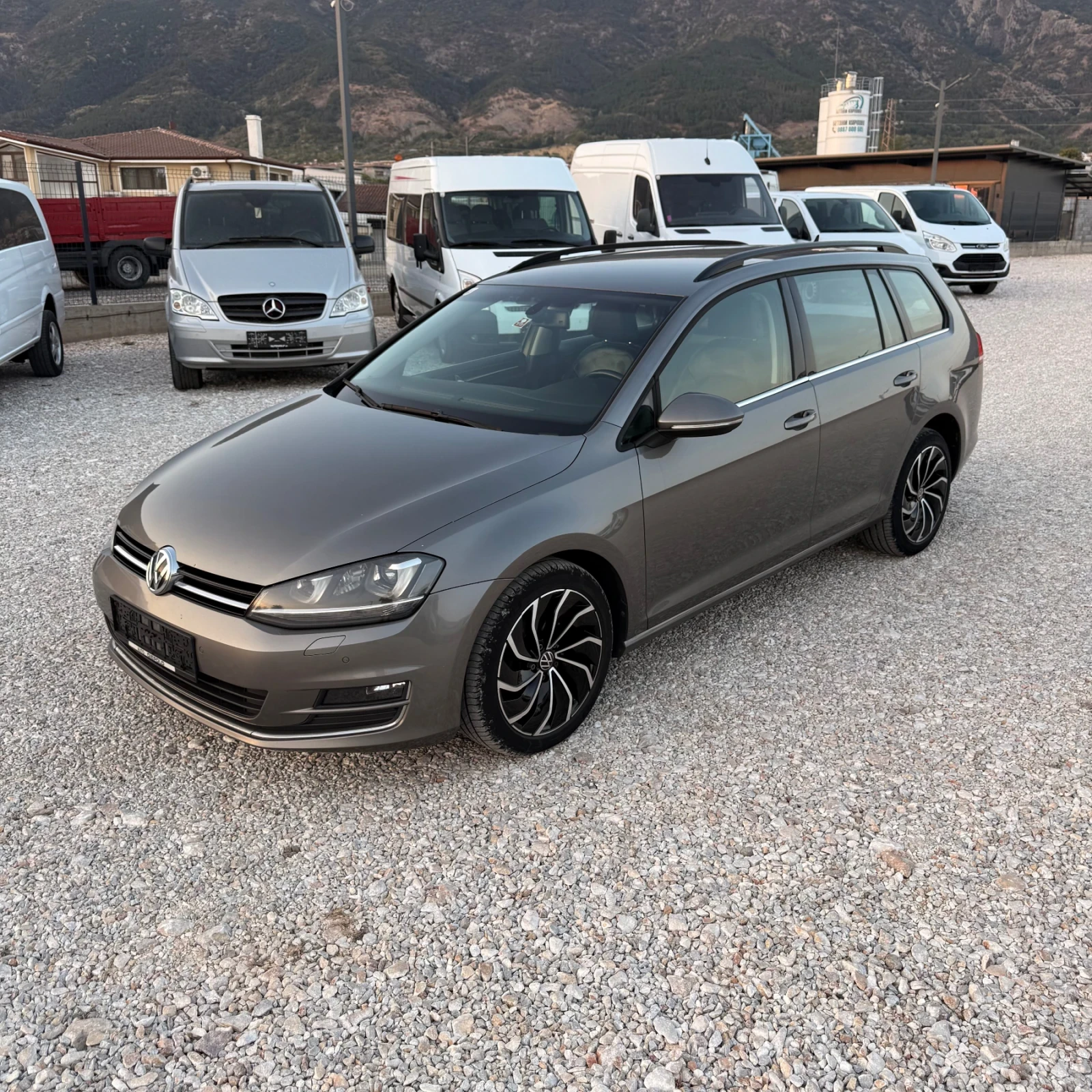 VW Golf ЛИЗИНГ-1.6TDi-Масаж-Климатроник