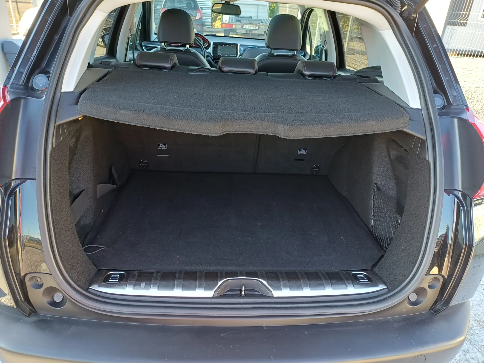 Peugeot 2008 1.2 Turbo GTLine 131hp, снимка 15 - Автомобили и джипове - 56127810