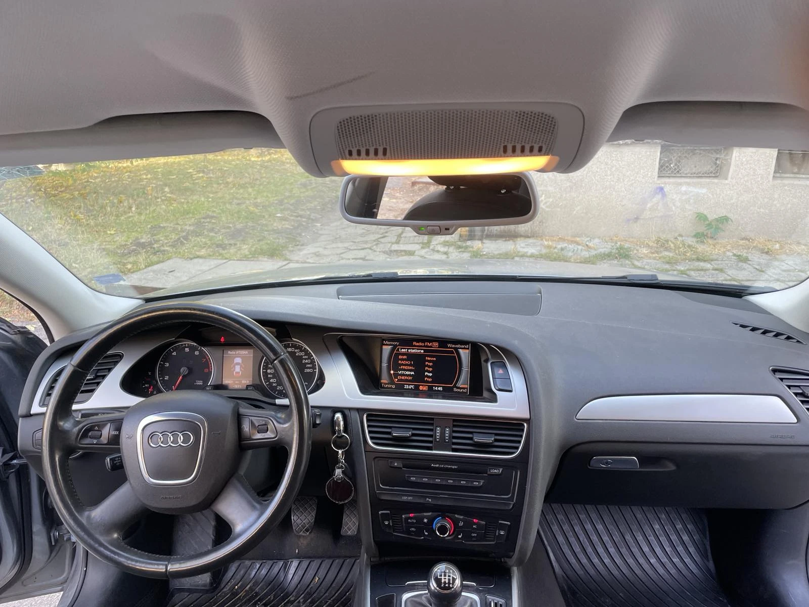 Audi A4 TFSI, снимка 8 - Автомобили и джипове - 56615029