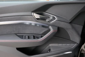 Audi Q8 e-Tron SUV 55 = S-line = Гаранция - 153590 лв. / 78529.32 € - 41460100 5