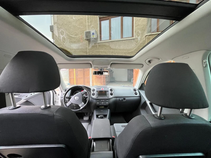 VW Tiguan, снимка 13 - Автомобили и джипове - 52179066
