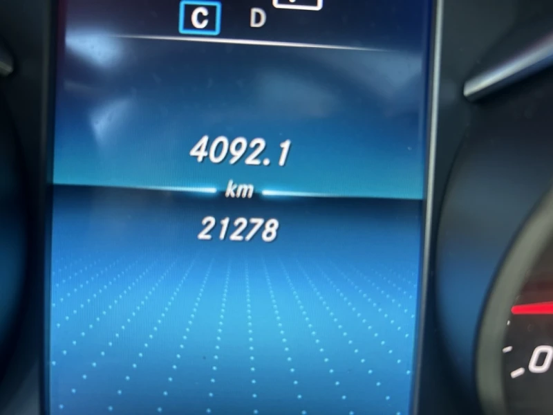 Mercedes-Benz GLC 300 4MATIC, снимка 10 - Автомобили и джипове - 52694285