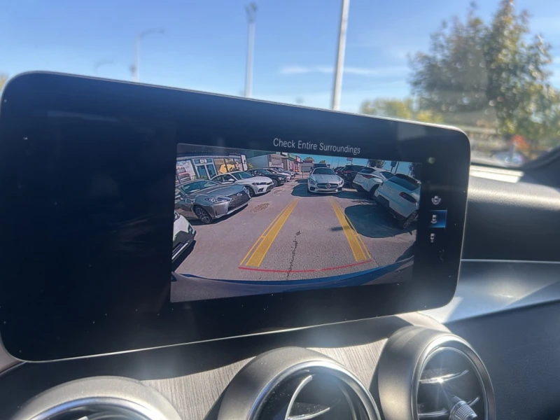 Mercedes-Benz GLC 300 4MATIC, снимка 11 - Автомобили и джипове - 52694285