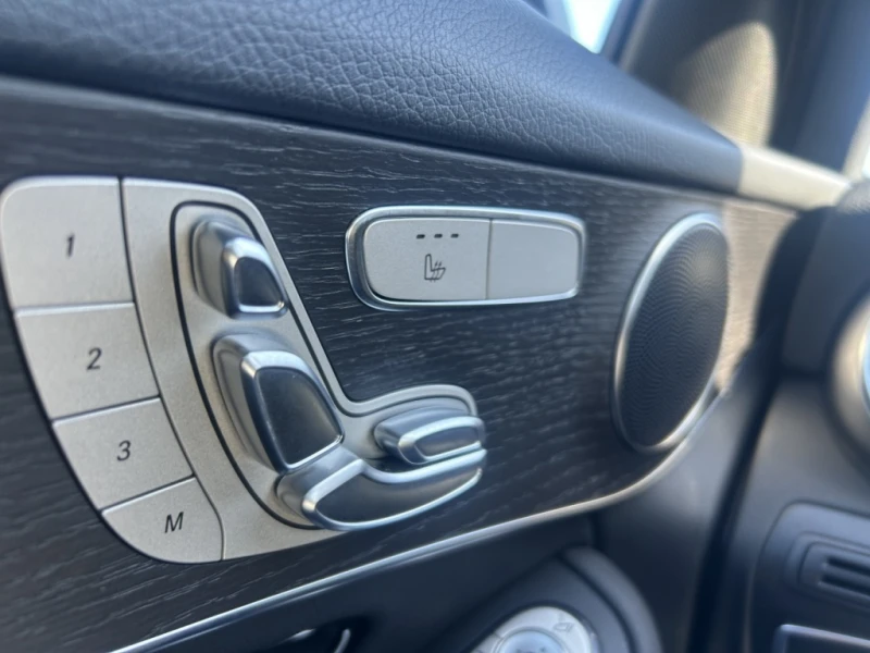 Mercedes-Benz GLC 300 4MATIC, снимка 12 - Автомобили и джипове - 52694285