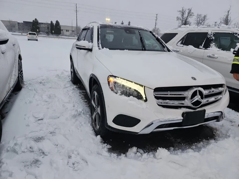 Mercedes-Benz GLC * 300 * CARFAX * БЕЗ ПЪРВОНАЧАЛНА ВНОСКА, снимка 2 - Автомобили и джипове - 52800799